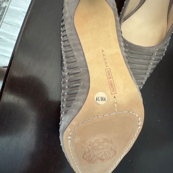 Vince Camuto Heel (worn once) - Picture 3 of 6